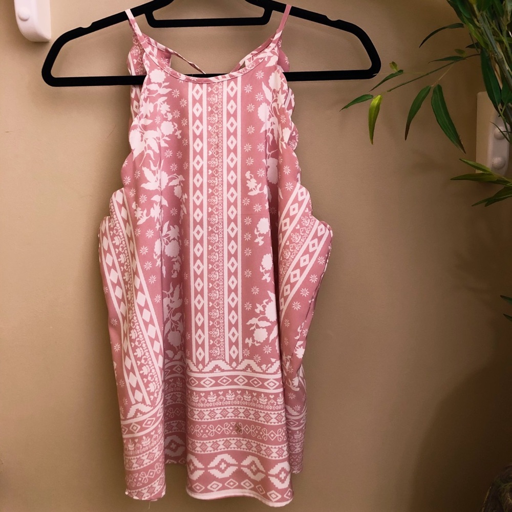 E M | Scallop Halter Top